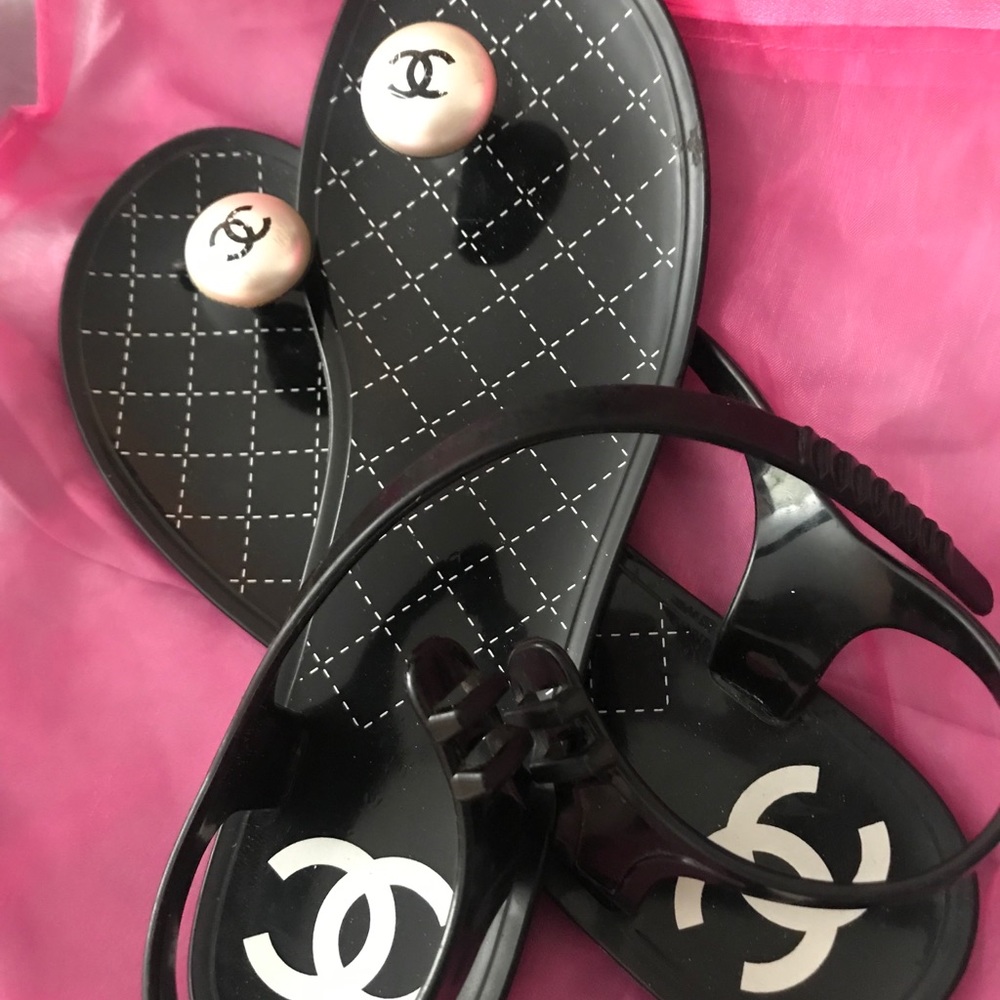 Chanel Black Jelly Classic